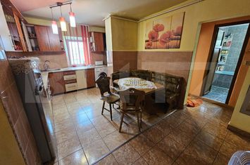 Apartament 2 camere de vanzare BACIU - Cluj anunturi imobiliare Cluj