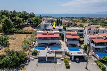 Mezonetă 2 nivele cu piscină privată, Kariani anunturi imobiliare Grecia