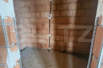 Apartament 2 camere de vanzare FLORESTI - Cluj anunturi imobiliare Cluj
