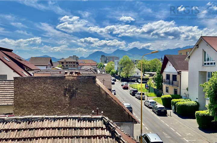 Vilă - 7 camere de vanzare JUDETEAN - Brasov anunturi imobiliare Brasov