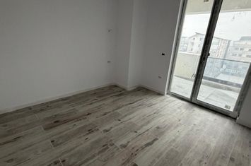Apartament 3 camere de vanzare CRAIOVA - Dolj anunturi imobiliare Dolj
