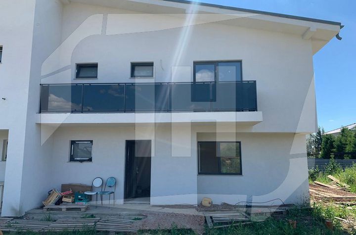 Vilă - 4 camere de vanzare APAHIDA - Cluj anunturi imobiliare Cluj