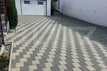 Casă - 4 camere de vanzare ALBA IULIA - Alba anunturi imobiliare Alba