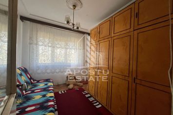 Apartament cu 3 camere, decomandat, situat in zona Sagului anunturi imobiliare Timis