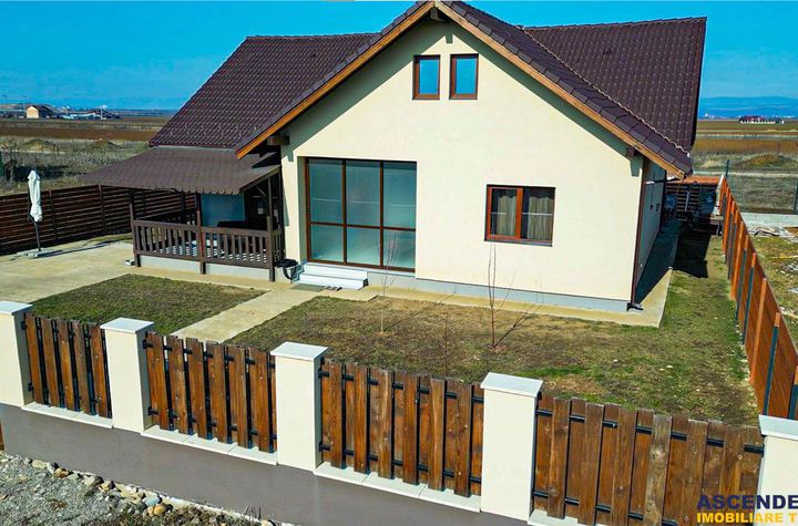 Casă - 5 camere de vanzare EXTERIOR EST - Brasov anunturi imobiliare Brasov