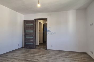 Apartament 2 camere de vanzare TARNAVENI - Mures anunturi imobiliare Mures
