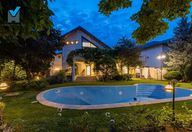 850.000 €, Vilă