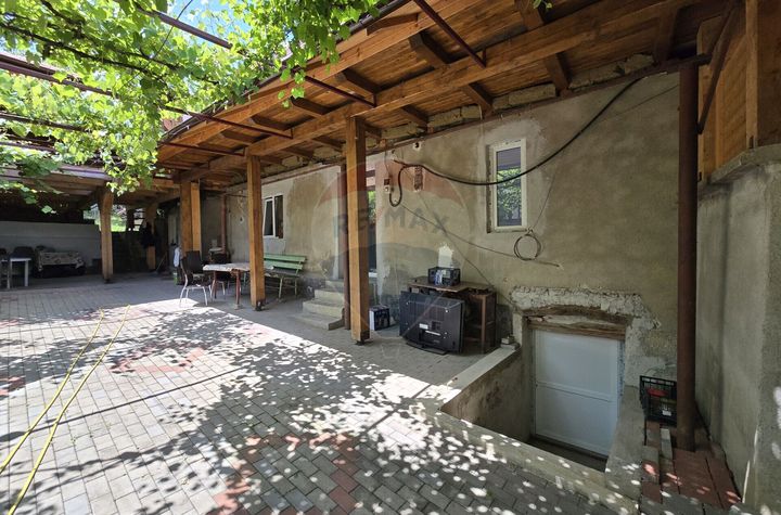 Casa cu gradina si mansarda  Aciliu  la doar 20 km de Sibiu anunturi imobiliare Sibiu