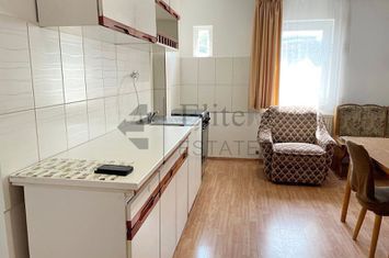 Apartament cu doua camere in zona Bulevardul Decebal anunturi imobiliare Bihor
