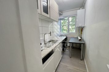 Apartament cu 3 camere, etajul 2, centrala proprie. zona Sagului anunturi imobiliare Timis