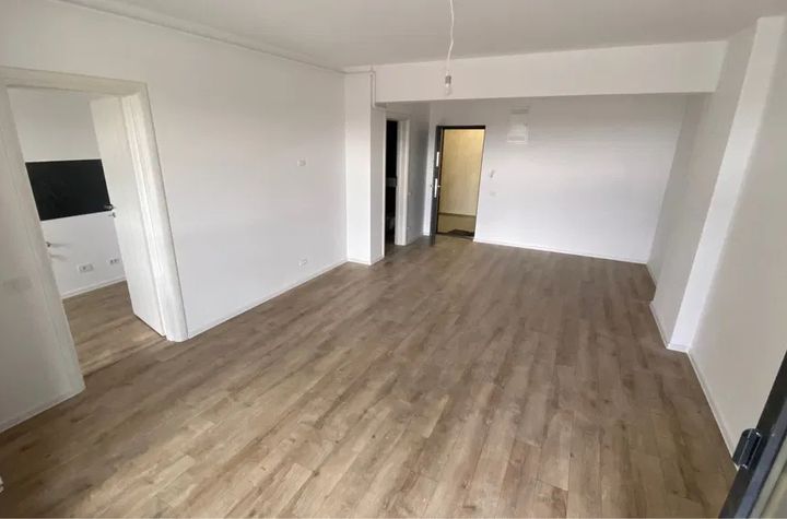 Garsonieră de vanzare TRACTORU - Brasov anunturi imobiliare Brasov