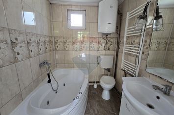 Casa cu gradina si mansarda  Aciliu  la doar 20 km de Sibiu anunturi imobiliare Sibiu