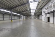 2.996 €, Spațiu industrial