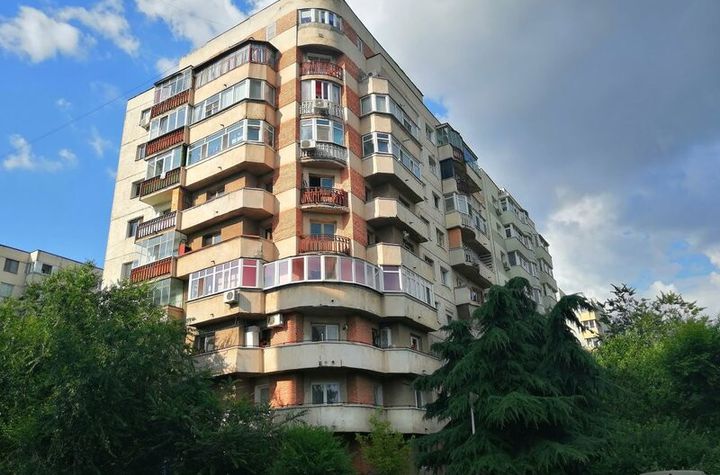 Apartament 2 camere de vanzare BASARABIA - Bucuresti anunturi imobiliare Bucuresti