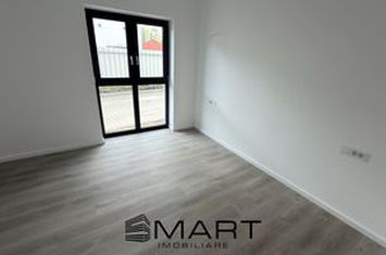 Apartament 3 camere de vanzare TRACTORU - Brasov anunturi imobiliare Brasov