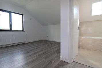 Apartament 3 camere de vanzare DOMENII - Bucuresti anunturi imobiliare Bucuresti