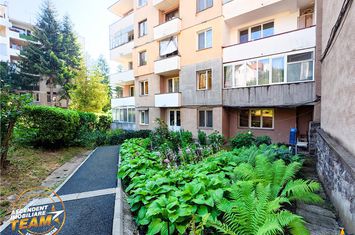 Apartament 3 camere de vanzare CENTRAL - Covasna anunturi imobiliare Covasna