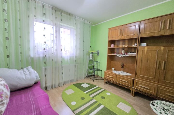 0% comision 3 camere, mobilate si utilate, Manastur- zona  Mehedinti anunturi imobiliare Cluj