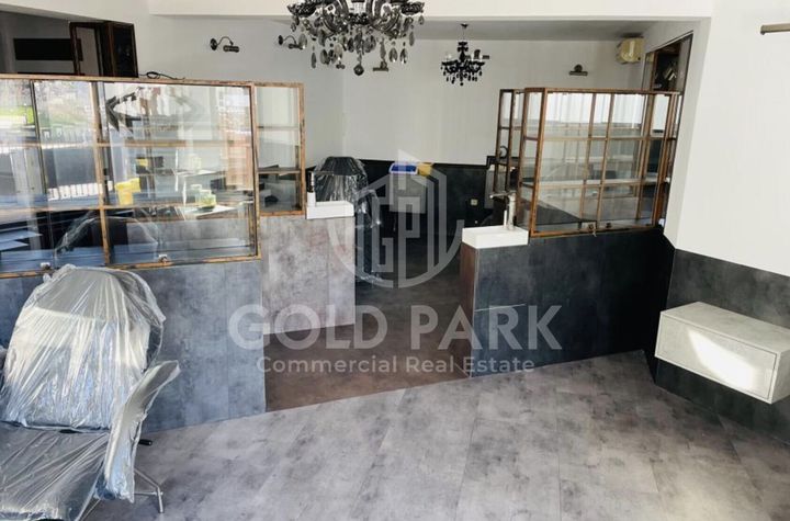 Spatiu Comercial - Salon - Zona Plopilor - 3 Locuri de Parcare anunturi imobiliare Cluj