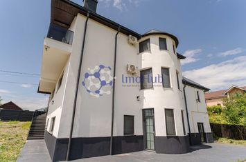 Vila deosebita, 420 mp, 7 camere, teren 1500 mp, Rediu - Eos anunturi imobiliare Iasi