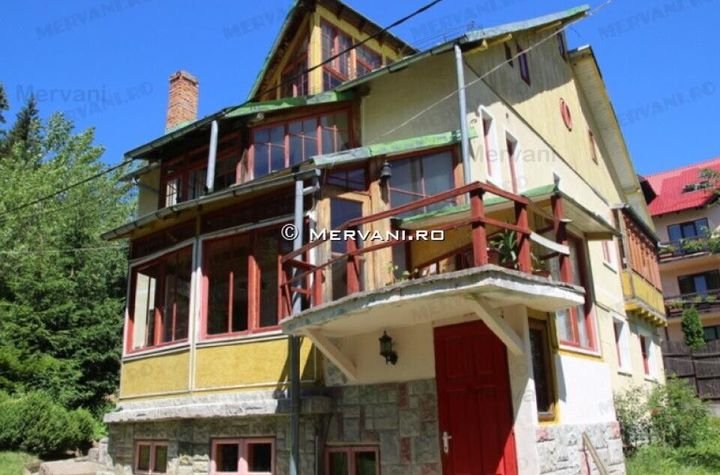 Casă - 12 camere de vanzare SINAIA - Prahova anunturi imobiliare Prahova