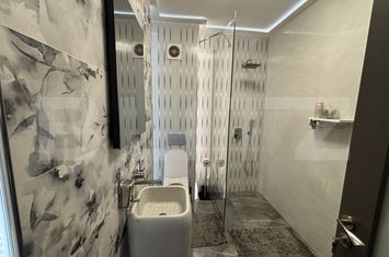 Casă - 4 camere de vanzare ZALAU - Salaj anunturi imobiliare Salaj