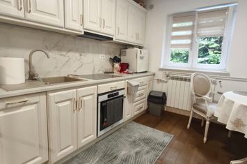 Apartament 3 camere de vanzare RADAUTI - Suceava anunturi imobiliare Suceava