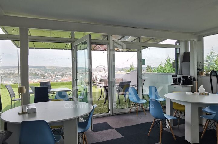 Spatiu de Birouri- Zona Semicentral- Parcari / Terasa anunturi imobiliare Cluj