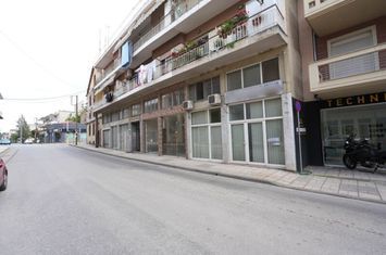 Spațiu comercial la parter 32 mp + mezanin 7 mp anunturi imobiliare Grecia