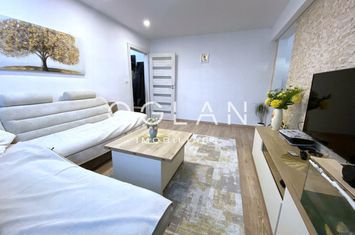 Apartament 3 camere de vanzare MIHAI VITEAZU - Sibiu anunturi imobiliare Sibiu