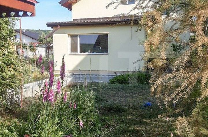 Casă - 3 camere de vanzare BACAU - Bacau anunturi imobiliare Bacau