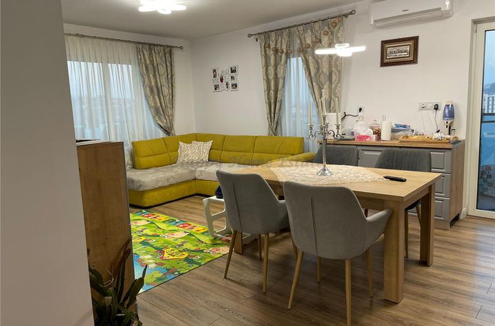 Apartament 3 camere de vanzare DAMBUL ROTUND - Cluj anunturi imobiliare Cluj