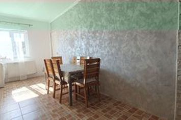 Vand  apartament cu 2 camere pe Florilor 41 in Floresti! anunturi imobiliare Cluj