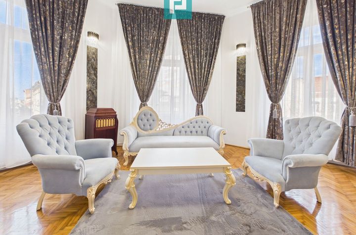 De închiriat-Palatul Bohuș, 2 camere, ultracentral anunturi imobiliare Arad