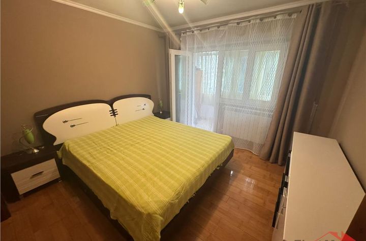 Apartament 3 camere de inchiriat ULTRACENTRAL - Vrancea anunturi imobiliare Vrancea