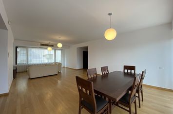 Apartament 3 camere de inchiriat KISELEFF - Bucuresti anunturi imobiliare Bucuresti