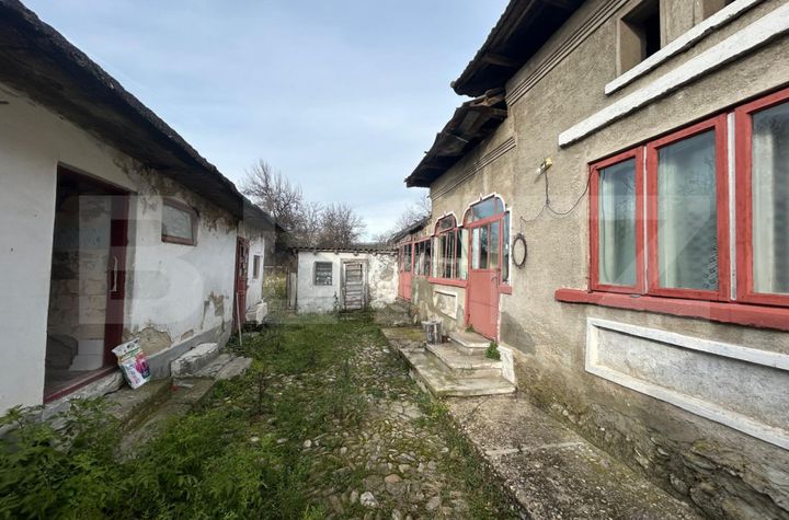 Casă - 3 camere de vanzare TARGOVISTE - Dambovita anunturi imobiliare Dambovita