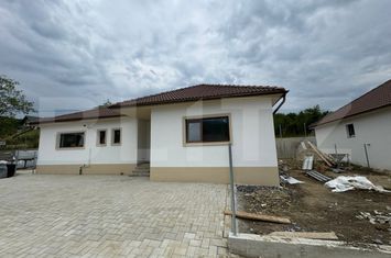 Casă - 4 camere de vanzare BISTRITA - Bistrita-Nasaud anunturi imobiliare Bistrita-Nasaud