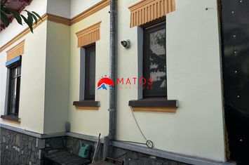 Casă - 3 camere de vanzare CENTRU - Prahova anunturi imobiliare Prahova
