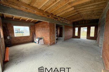 Casă - 4 camere de vanzare SANPETRU - Brasov anunturi imobiliare Brasov