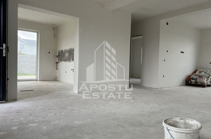 Triplex cu 5 camere, P+ E, In Sanandrei anunturi imobiliare Timis