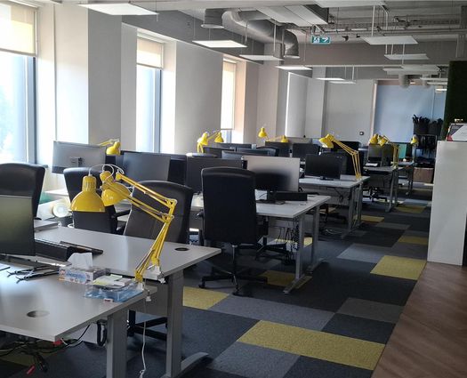 Birou Clasa A Centru Civic, 270 mp