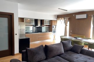 Apartament 3 camere de vânzare Bucuresti - Barbu Vacarescu