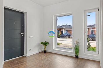 Vilă - 4 camere de vanzare TUNARI - Bucuresti anunturi imobiliare Bucuresti