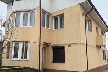 Vilă - 7 camere de vanzare CIORANII DE JOS - Prahova anunturi imobiliare Prahova
