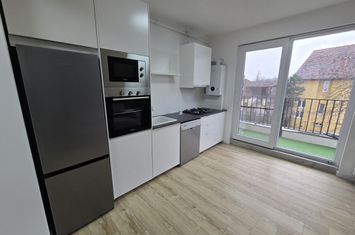 Apartament 3 camere,2 terase,2 băi,95mp,zona Centrală anunturi imobiliare Mures