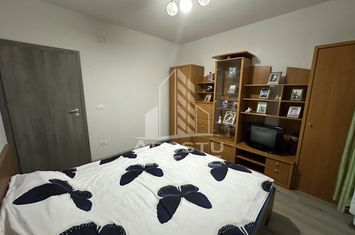 Apartament cu 2camare si dressing mobilat la etajul1in Giroc la asfalt anunturi imobiliare Timis