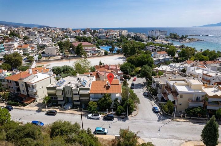Casă mobilată 475 mp în Kalamitsa, Kavala anunturi imobiliare Grecia