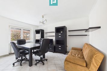 Apartament cu 2 camere de închiriat zona Central anunturi imobiliare Arad