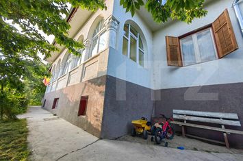 Vilă - 5 camere de vanzare SARD - Alba anunturi imobiliare Alba